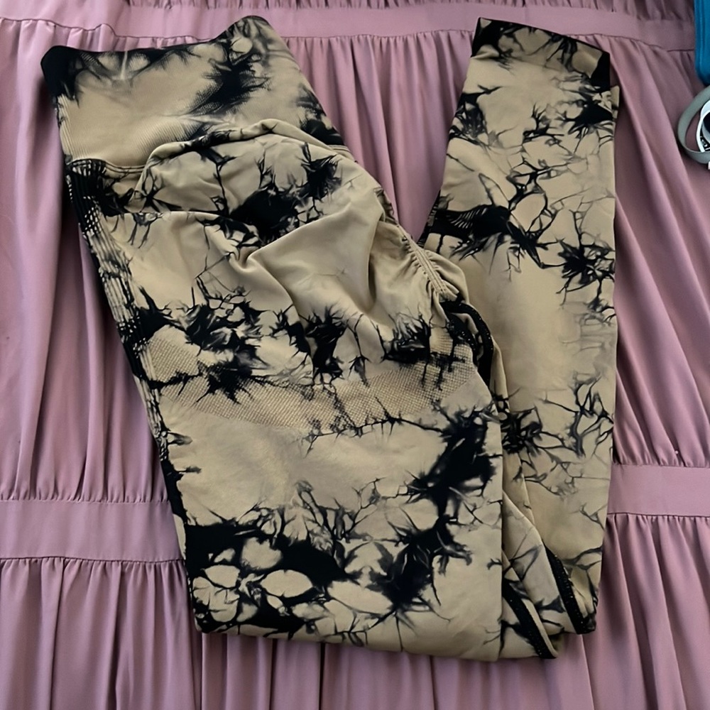 Butt Scrunch Leggings